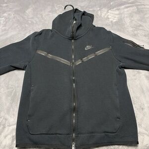 Nike Men's Dark Gray Hooded Jacket